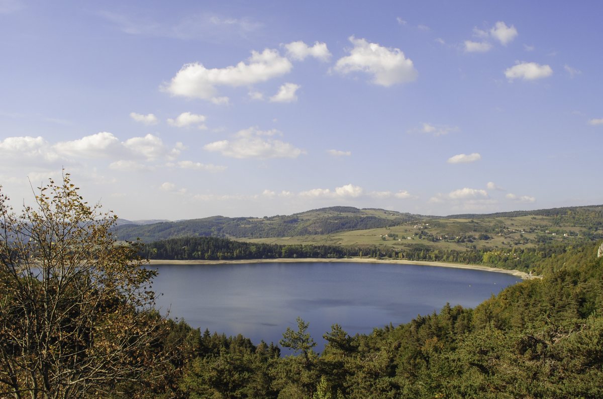 ©LC-ADT07-Lac_Issarles-ardeche